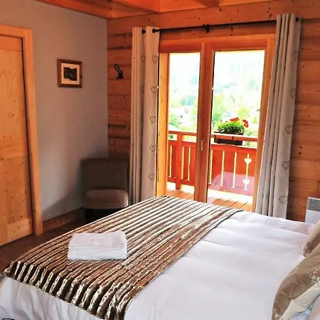 Mustang Chalet Hotel Chatel